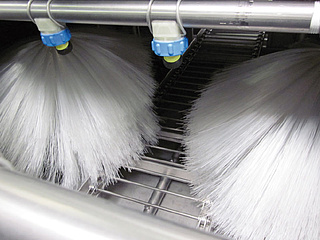 Accumation – Bürstanlage für Batterien Accumation – Bürstanlage für Batterien